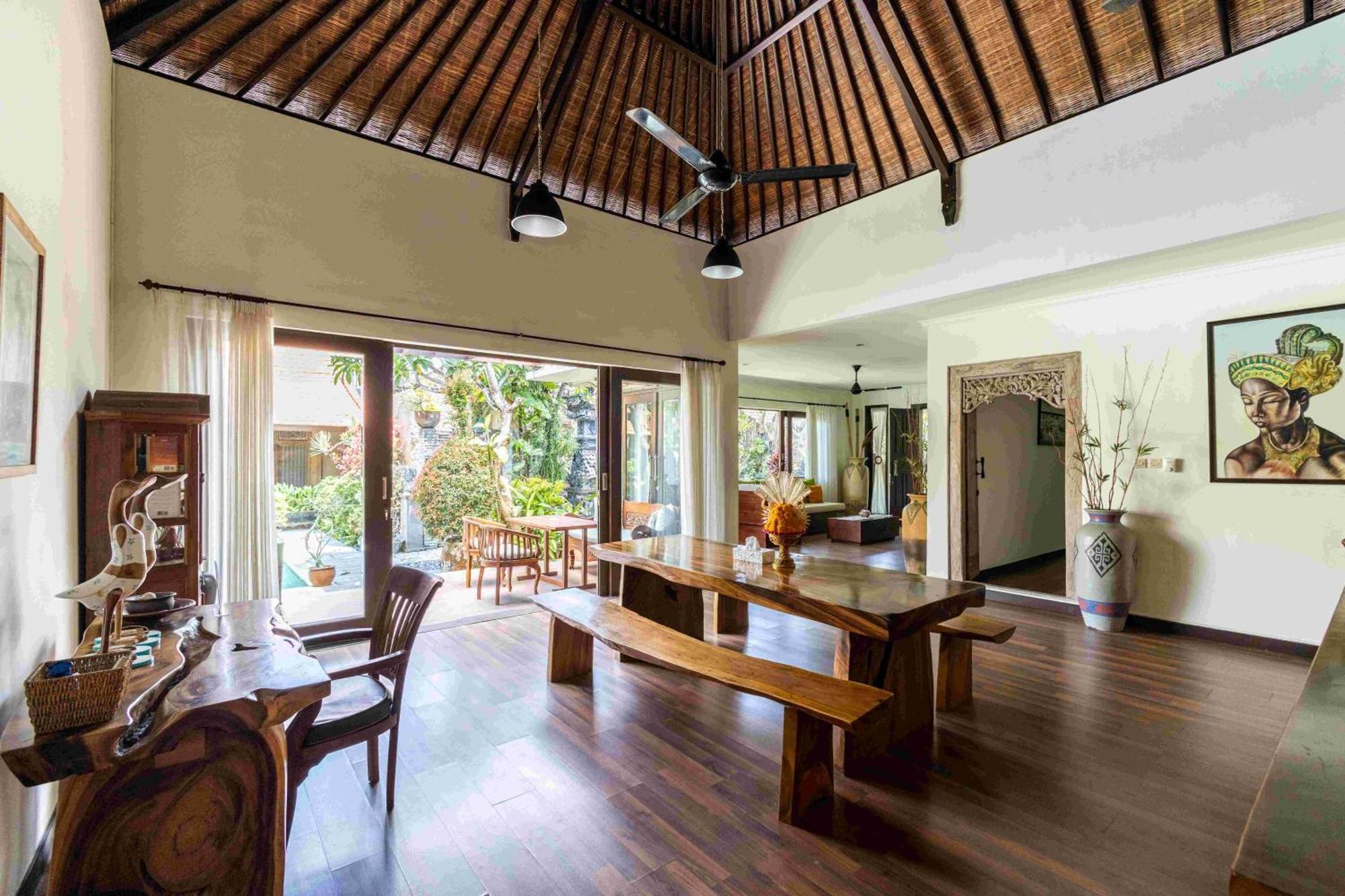 Villa Nesanur - Comfortable & Spacious Beachside Sanur Zewnętrze zdjęcie